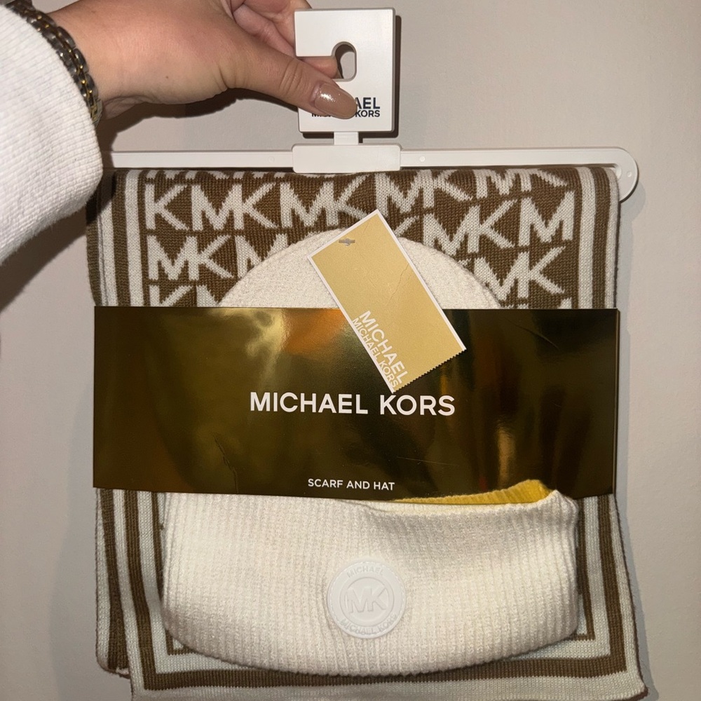 Brand new with tags Michael Kors hat and scarf